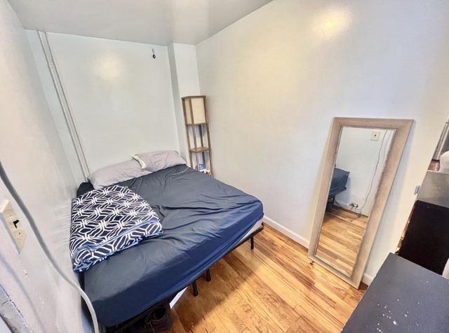 36 White 1, Boston, MA 02128