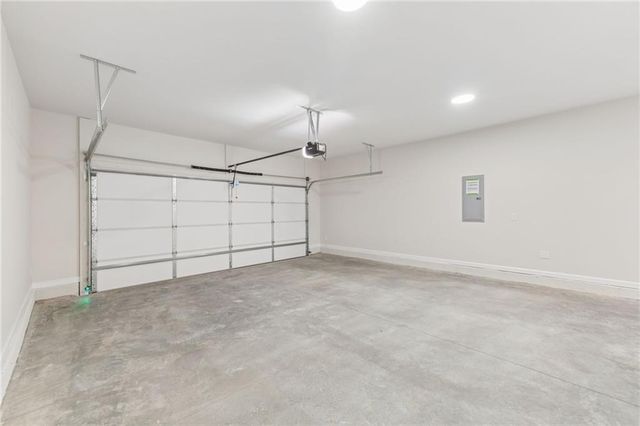 181 High Point Drive, Hoschton, GA 30548
