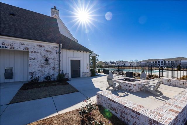 181 High Point Drive, Hoschton, GA 30548