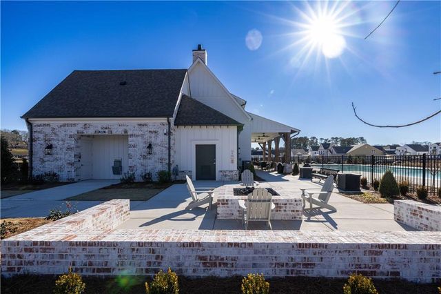 181 High Point Drive, Hoschton, GA 30548
