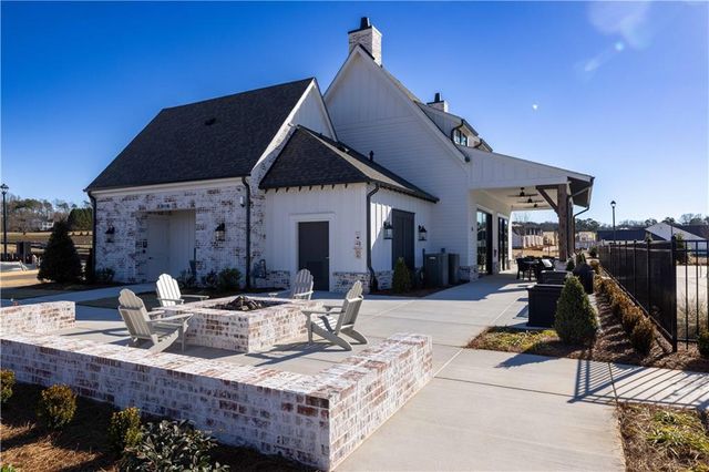 181 High Point Drive, Hoschton, GA 30548