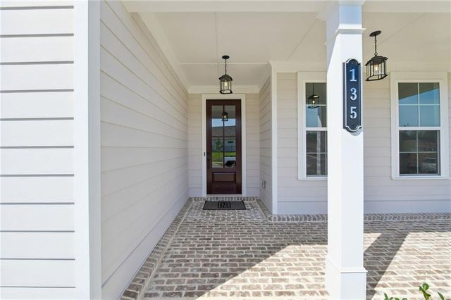 181 High Point Drive, Hoschton, GA 30548