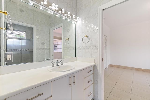 145 W Sunrise Ave, Coral Gables, FL 33133