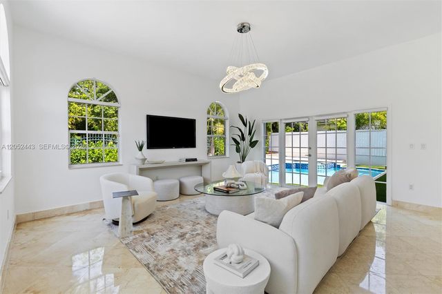 145 W Sunrise Ave, Coral Gables, FL 33133