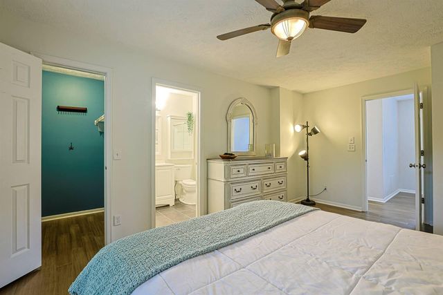 2419 Palmeadow Drive, Crestview Hills, KY 41017