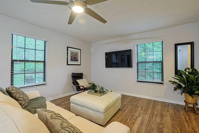 2419 Palmeadow Drive, Crestview Hills, KY 41017