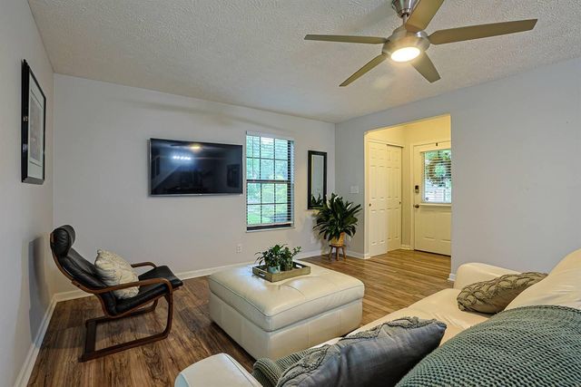 2419 Palmeadow Drive, Crestview Hills, KY 41017