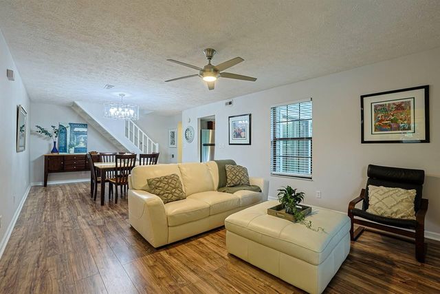 2419 Palmeadow Drive, Crestview Hills, KY 41017