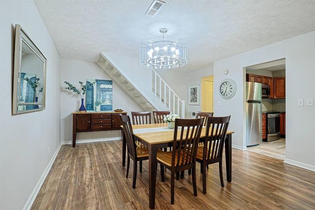 2419 Palmeadow Drive, Crestview Hills, KY 41017
