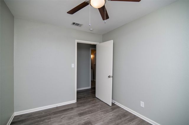 2429 Stephen Lee Drive, Fort Worth, TX 76119