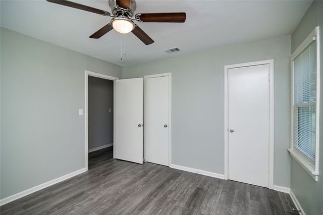 2429 Stephen Lee Drive, Fort Worth, TX 76119