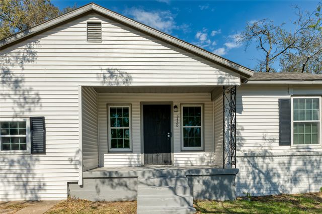 2429 Stephen Lee Drive, Fort Worth, TX 76119