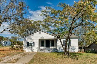 2429 Stephen Lee Drive, Fort Worth, TX 76119