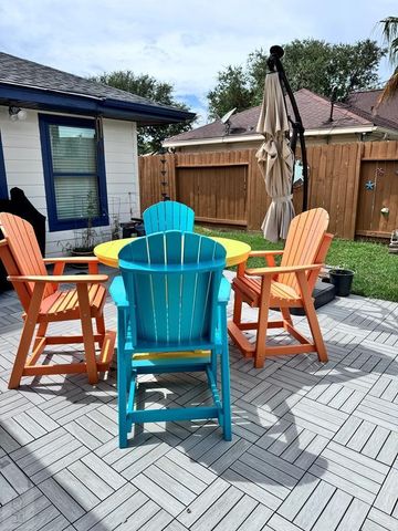 2602 Gerol Court, Galveston, TX 77551