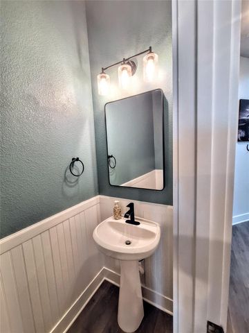 17405 Hattie TRCE, Austin, TX 78738