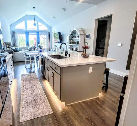 17405 Hattie TRCE, Austin, TX 78738