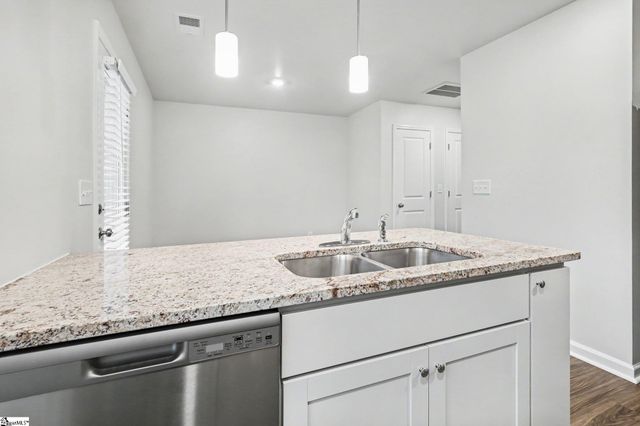 639 Blossom Run Drive, Spartanburg, SC 29307