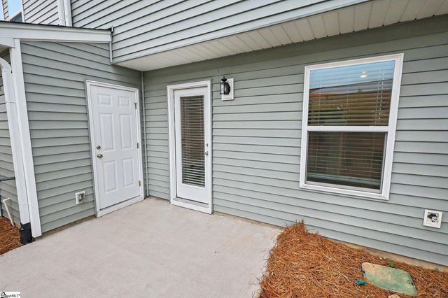 639 Blossom Run Drive, Spartanburg, SC 29307