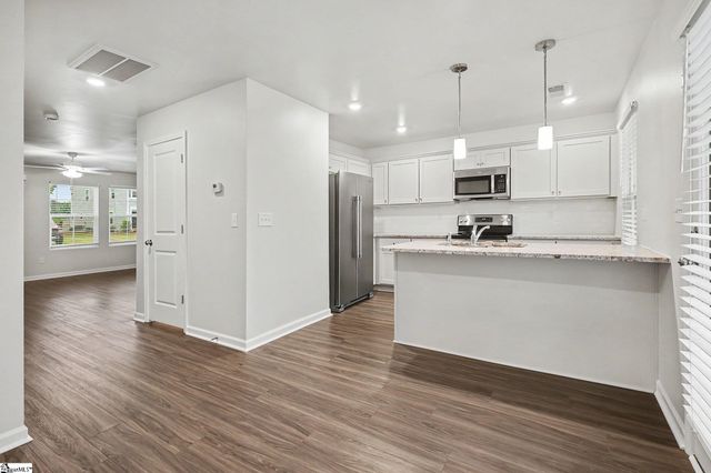 639 Blossom Run Drive, Spartanburg, SC 29307