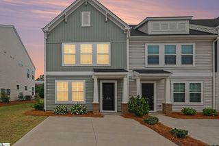639 Blossom Run Drive, Spartanburg, SC 29307