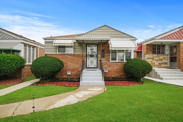 7820 S Sawyer Avenue G, Chicago, IL 60652