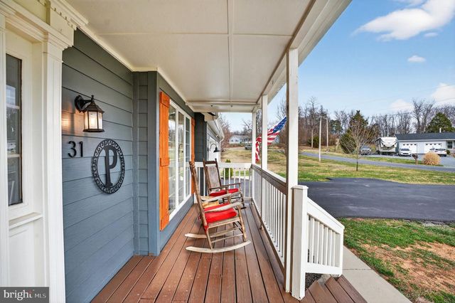 31 FIELDSTONE DR, Bunker Hill, WV 25413