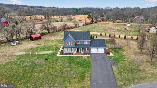 31 FIELDSTONE DR, Bunker Hill, WV 25413