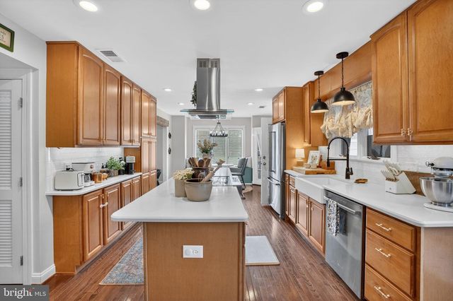 31 FIELDSTONE DR, Bunker Hill, WV 25413