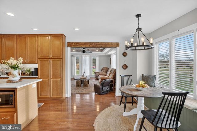 31 FIELDSTONE DR, Bunker Hill, WV 25413