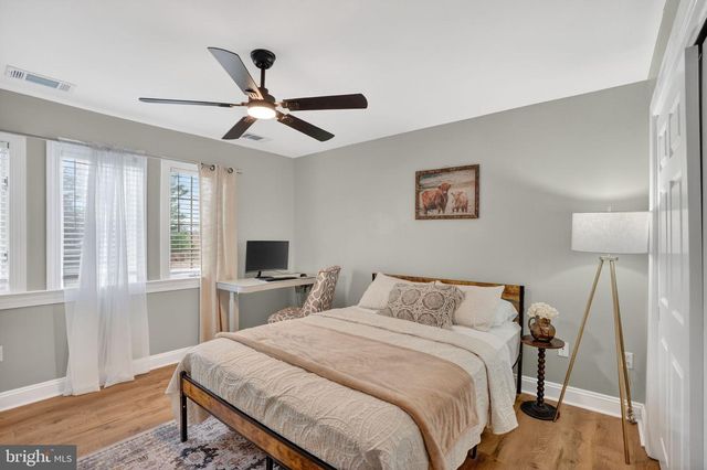 31 FIELDSTONE DR, Bunker Hill, WV 25413