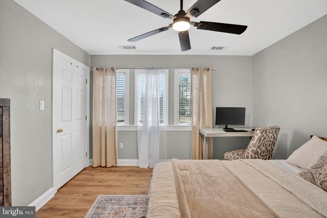 31 FIELDSTONE DR, Bunker Hill, WV 25413