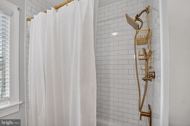 31 FIELDSTONE DR, Bunker Hill, WV 25413