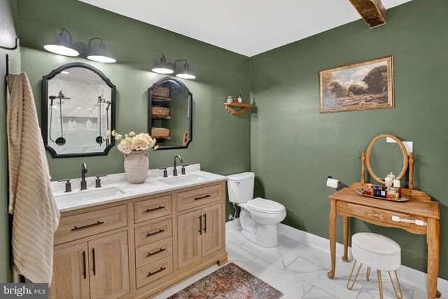 31 FIELDSTONE DR, Bunker Hill, WV 25413