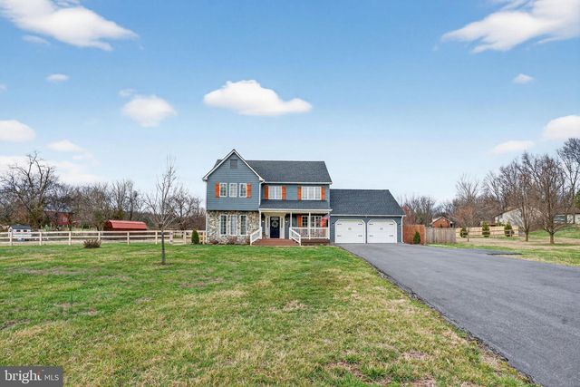 31 FIELDSTONE DR, Bunker Hill, WV 25413