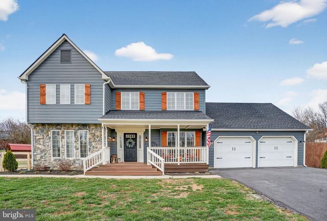 31 FIELDSTONE DR, Bunker Hill, WV 25413