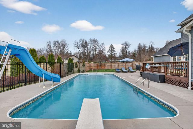 31 FIELDSTONE DR, Bunker Hill, WV 25413