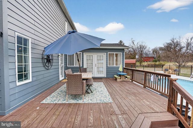 31 FIELDSTONE DR, Bunker Hill, WV 25413