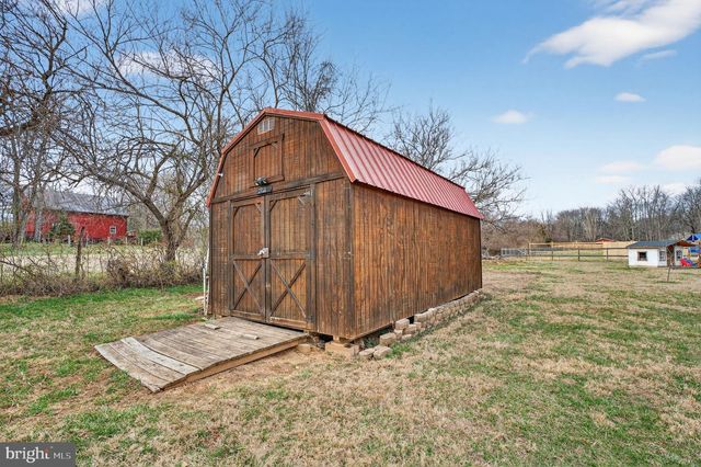 31 FIELDSTONE DR, Bunker Hill, WV 25413