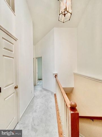 7503 WESTMORE DR, Springfield, VA 22150