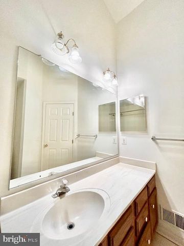 7503 WESTMORE DR, Springfield, VA 22150