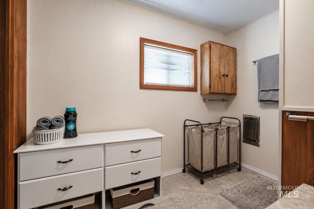 1755 2nd Ave E, Twin Falls, ID 83301