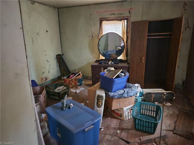 306 Greenbriar Road, Greensboro, NC 27405