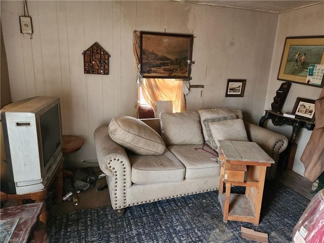 306 Greenbriar Road, Greensboro, NC 27405