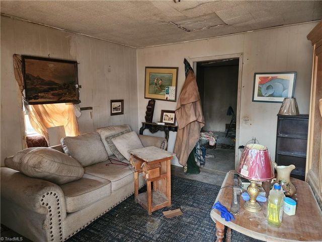 306 Greenbriar Road, Greensboro, NC 27405