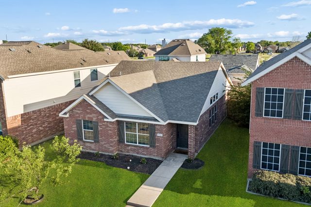 9028 Wild Rose Lane, Cross Roads, TX 76227