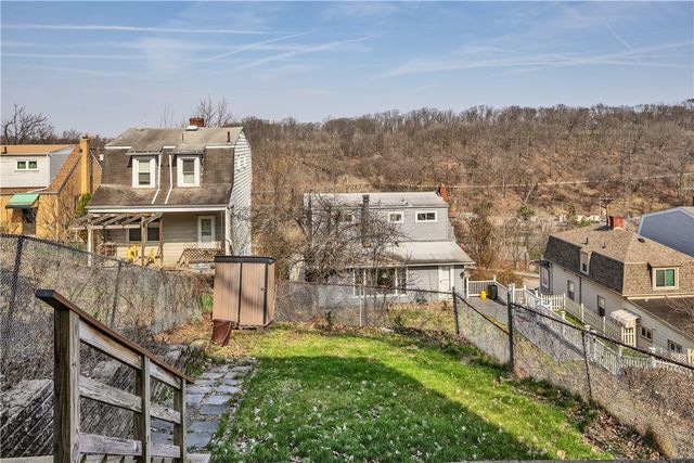 857 Flemington St, Greenfield, PA 15217