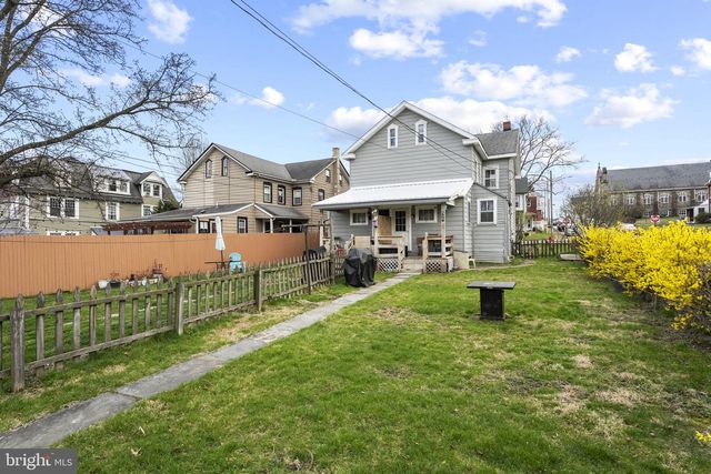 537-539 W 1ST AVE, Parkesburg, PA 19365