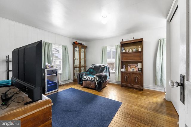 537-539 W 1ST AVE, Parkesburg, PA 19365