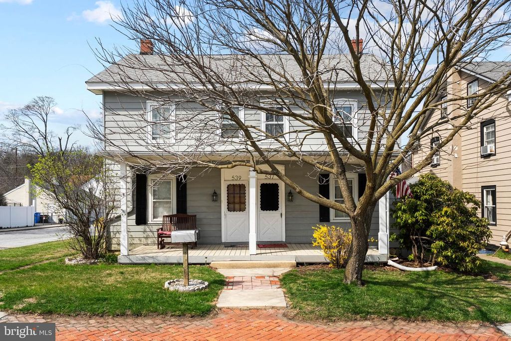 537-539 W 1ST AVE, Parkesburg, PA 19365