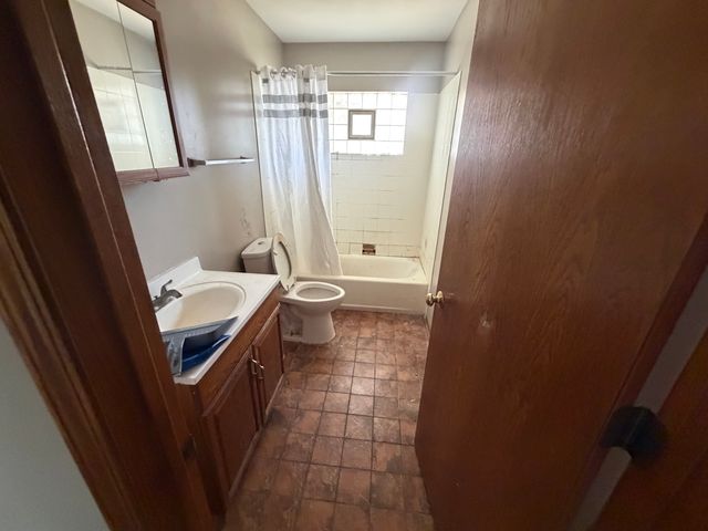 1445 Burnham Avenue, Calumet City, IL 60409